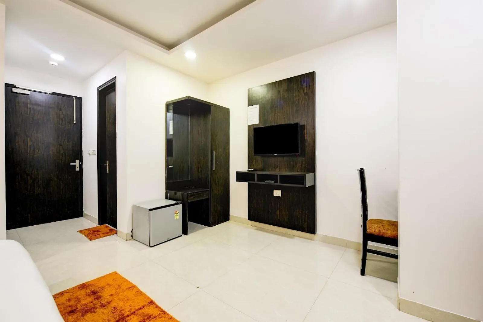Hotel Olive Near Delhi Airport New Delhi 4*,  India